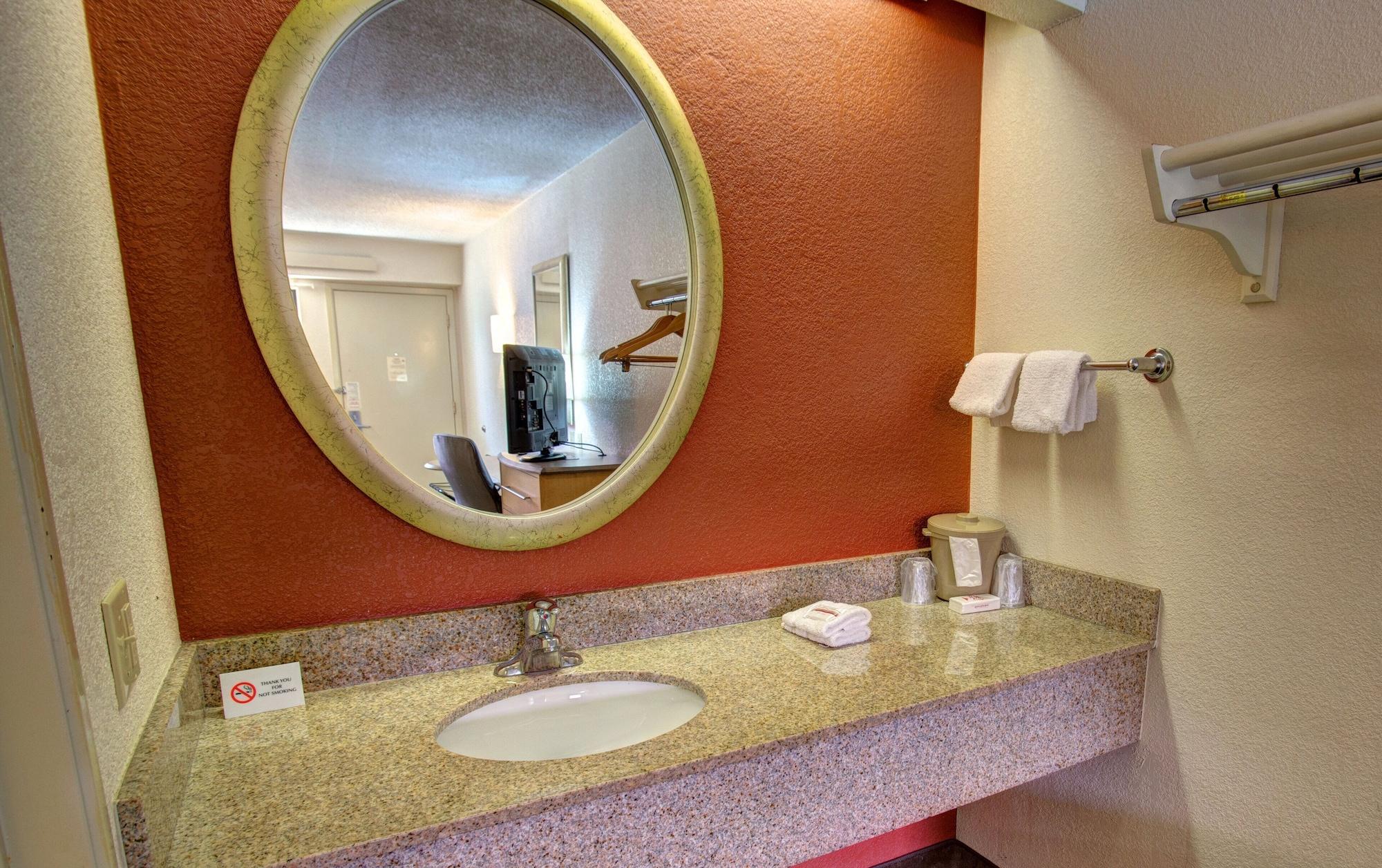 Red Roof Inn Pensacola - I-10 At Davis Highway Ferry Pass Buitenkant foto